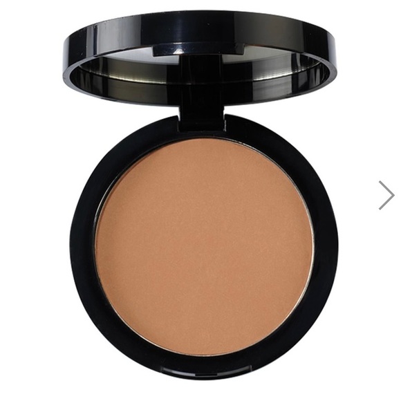 Avon fmg LOVE Heart-Warming Bronzer Shade: Sunset Kiss - Picture 4 of 5